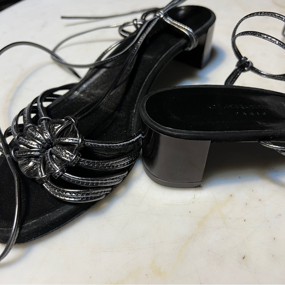 Robert Clergerie Paris Strappy Sandal 1 3/4” Heel Size 10.5B Metallic Blk/Gray